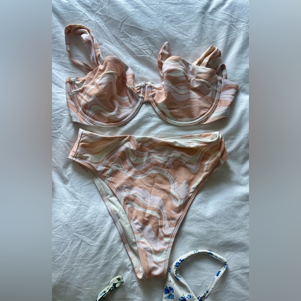 Abercrombie Curve Love High Waisted Swirl Pattern Bikini Set
